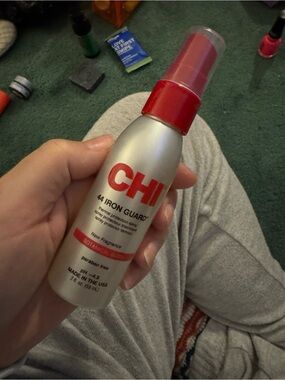 CHI 44 Iron Guard Thermal Protector Spray - Silver & Red